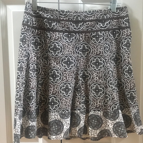 Ann Taylor skirt - Picture 2 of 3